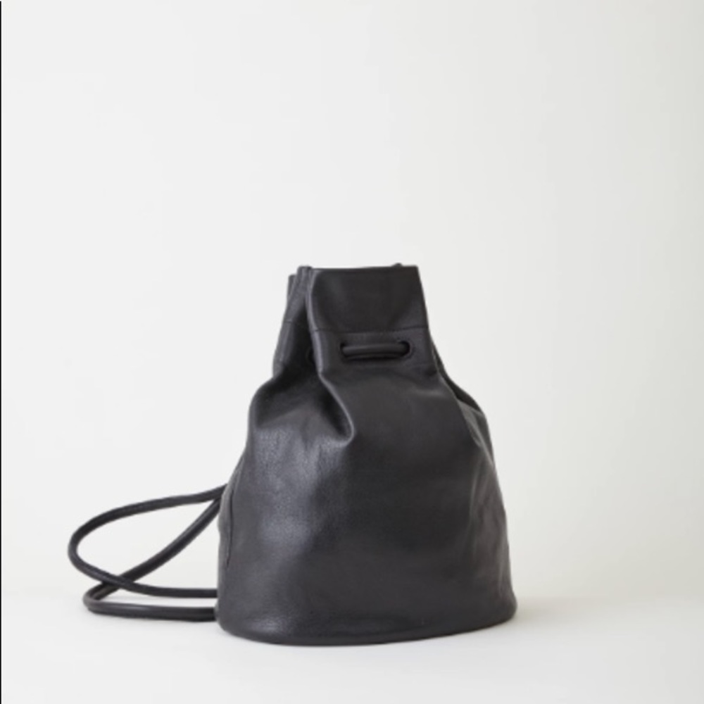 Are Studio Bell Backpack in Navy